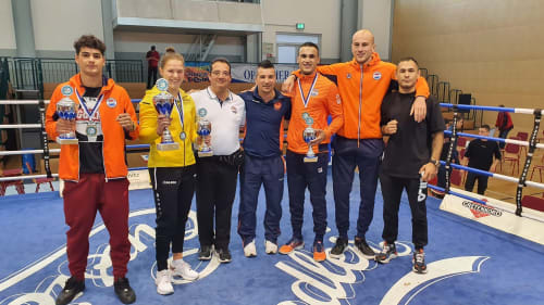NEDERLANDSE BOKSERS SCHITTEREN BIJ CHEMNITZ CUP